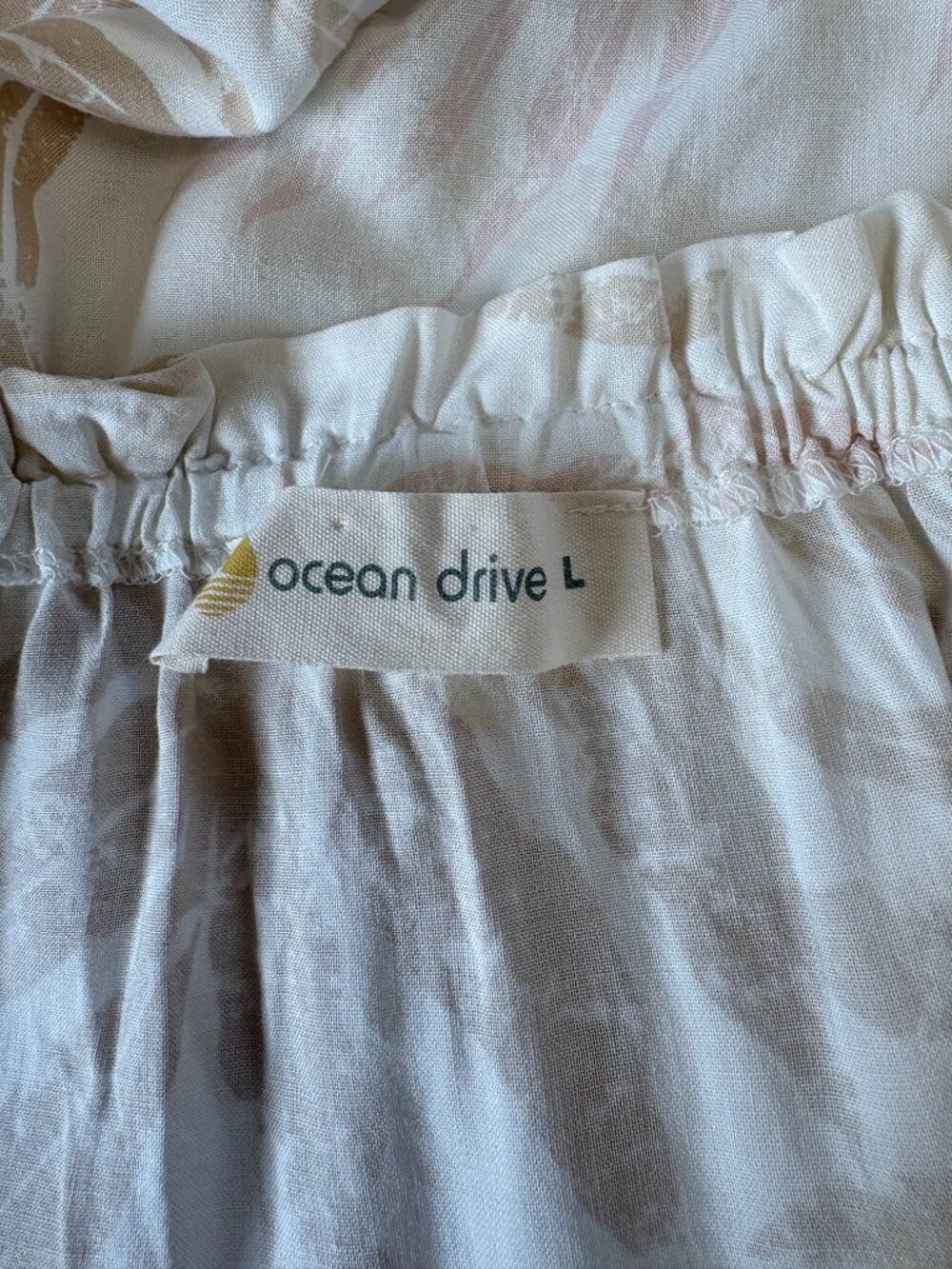Ocean Drive Cream Floral Crop Top - Picture 4 of 5